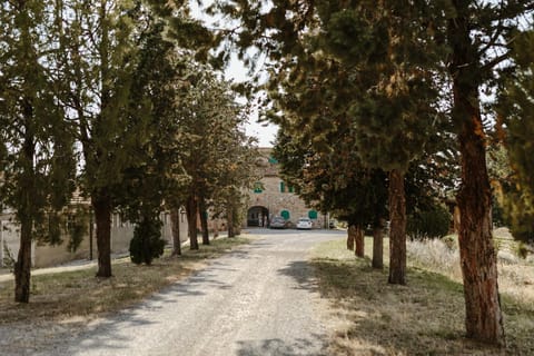 Property building, Facade/entrance, Neighbourhood