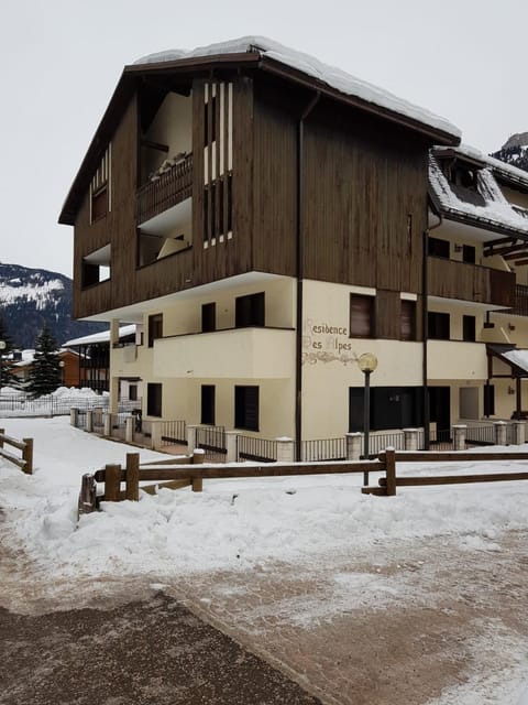 Property building, Winter