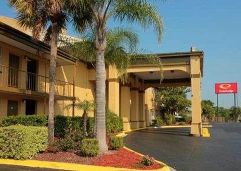 Property building, On site