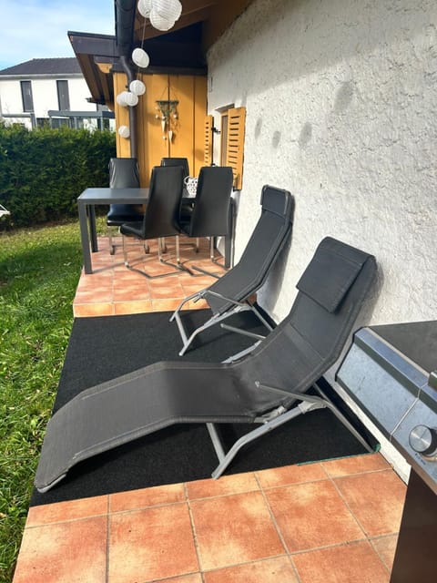 Ferienhaus Veronika mit 2000qm Garten und Bergblick House in Tyrol