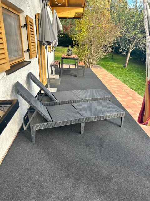 Ferienhaus Veronika mit 2000qm Garten und Bergblick House in Tyrol