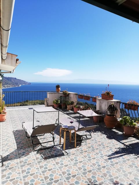 Patio, Natural landscape, View (from property/room), Balcony/Terrace, Sea view