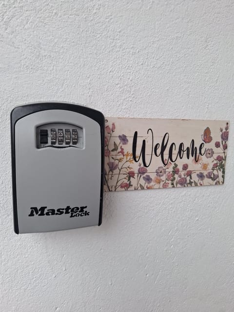 Private Room on Donegall Road in Central Belfast Bed and Breakfast in Belfast