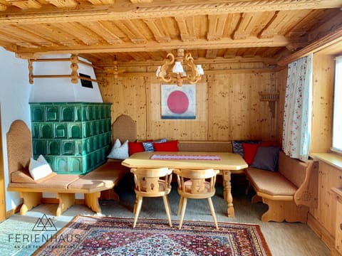 Living room, Photo of the whole room, Seating area