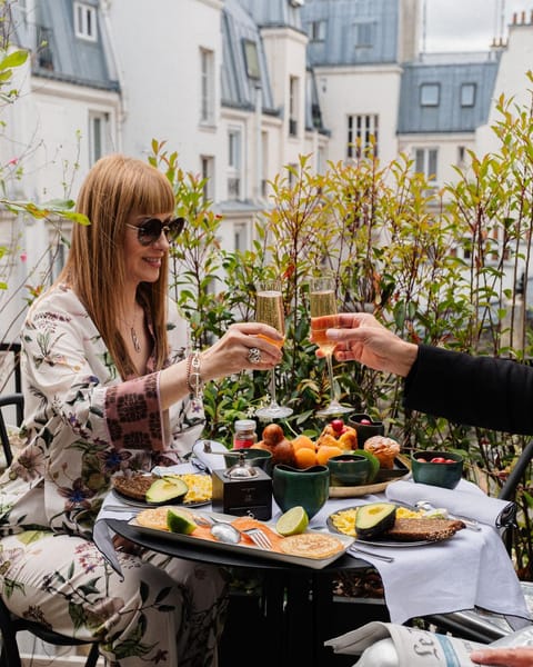 Patio, Breakfast