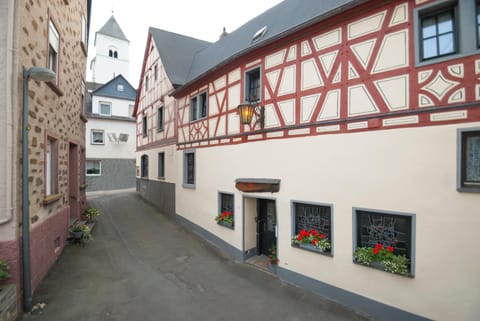 Alte Weinstube Burg Eltz Bed and Breakfast in Cochem-Zell