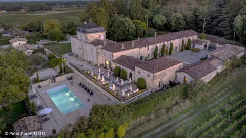Property building, Bird's eye view, Swimming pool