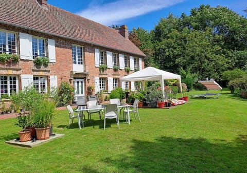 Chambres d'hôtes Manoir du Buquet Bed and Breakfast in Honfleur