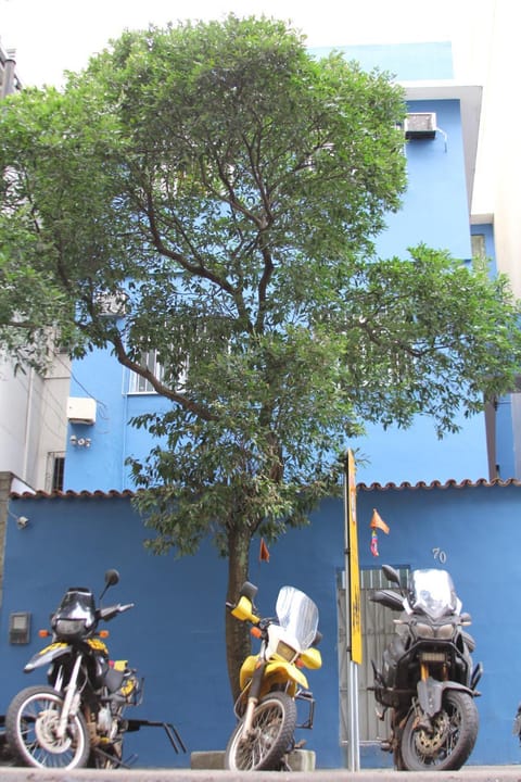 Property building, Day