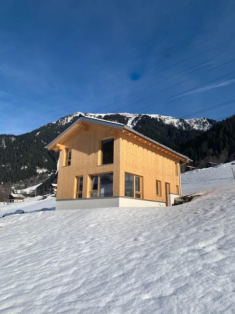 Property building, Winter