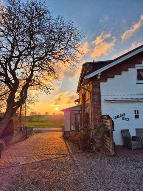 Property building, Natural landscape, Sunrise