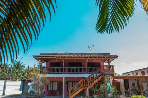 Property building, Day, Balcony/Terrace