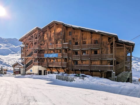 Property building, Winter