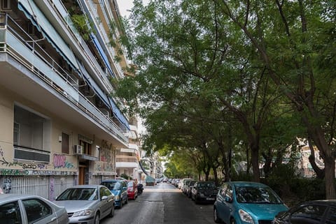 Vasilis Thissio Petralona 3d floor 55sqm Apartment in Athens