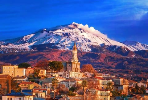 Natural landscape, City view, Mountain view