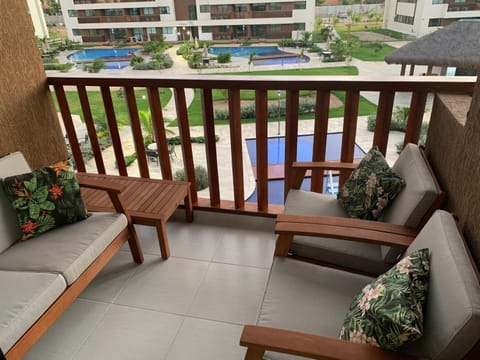 Balcony/Terrace, Pool view, Swimming pool, sunbed