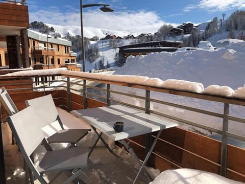 Winter, Balcony/Terrace, Mountain view