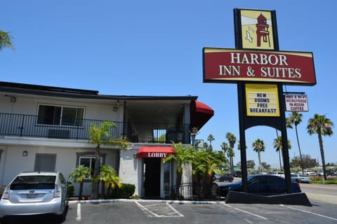 Harbor Inn & Suites Oceanside Hotel in Oceanside