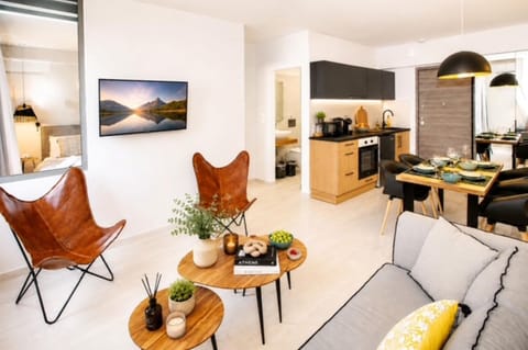 TV and multimedia, Living room, Dining area, kitchen