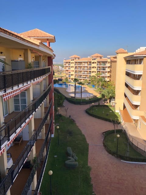 Balcony/Terrace, Garden view, Street view, Area and facilities, Swimming pool