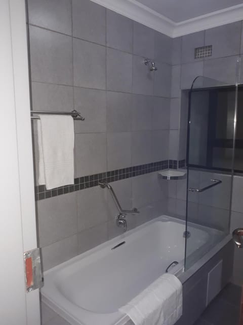 Shower, Bathroom, Bath