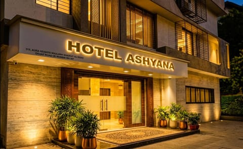 Property building, Facade/entrance