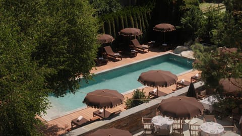 Garden view, Pool view, Swimming pool, sunbed