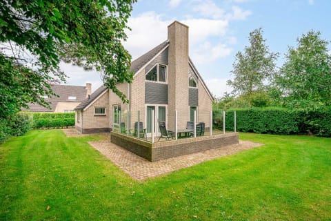 Property building, Garden, Garden view