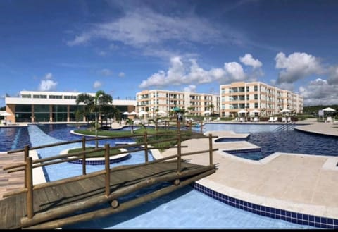 Day, Swimming pool