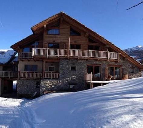 Property building, Winter
