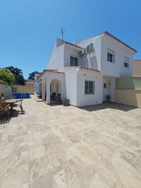 Patio, Parking
