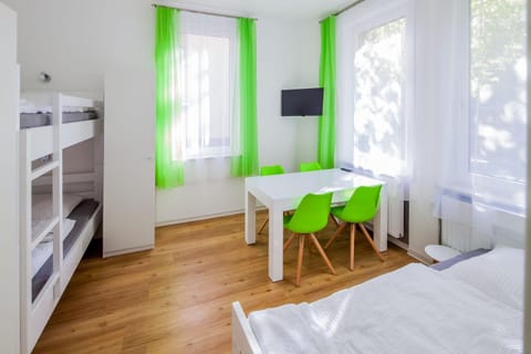 TV and multimedia, Bedroom