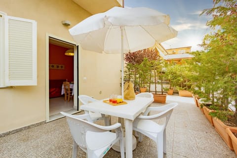 Garden, Garden view, Inner courtyard view