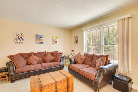 Homey Windham Condo Hike and Ski the Catskill Mtns! Apartment in Capital District, NY, USA