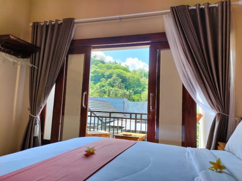 View (from property/room), Balcony/Terrace, Photo of the whole room, Bedroom, Mountain view
