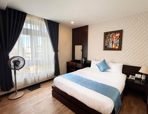 View (from property/room), Photo of the whole room