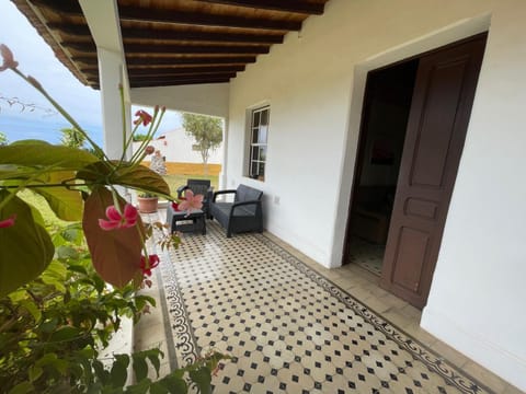 Patio, Facade/entrance, Balcony/Terrace