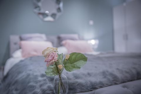 Decorative detail, Bedroom