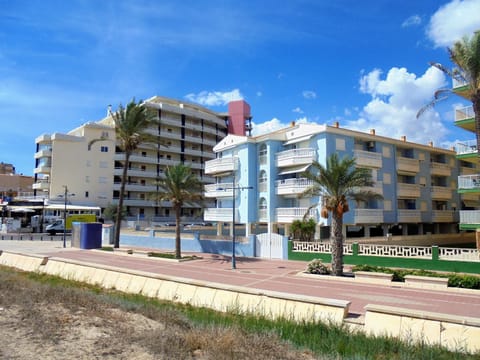 Property building, Facade/entrance, Off site