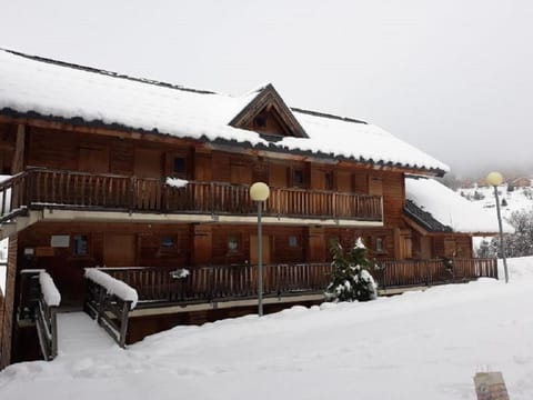 Property building, Winter