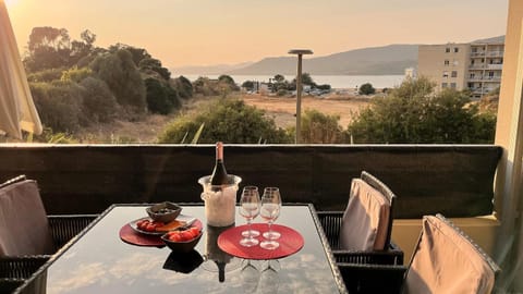 Balcony/Terrace, Dining area, Sea view, Sunset