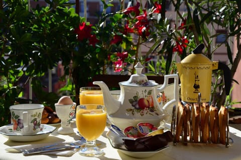 Breakfast, Continental breakfast