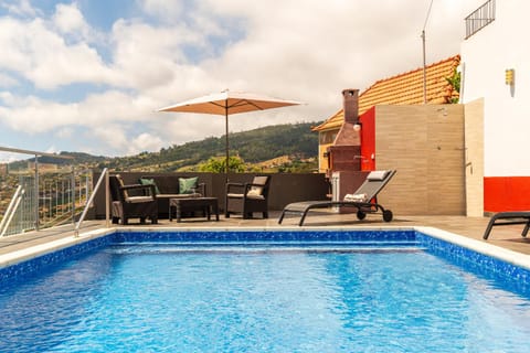 Patio, Mountain view, Pool view, Swimming pool, sunbed