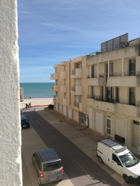 Neighbourhood, Sea view, Street view