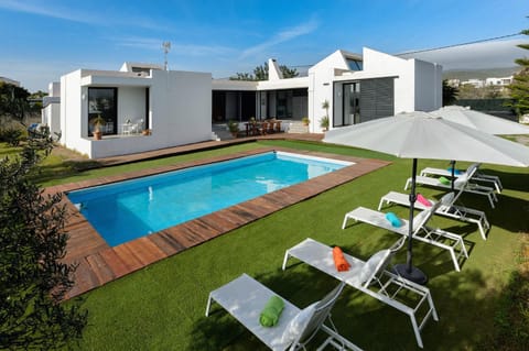 Property building, Pool view, Swimming pool, Swimming pool