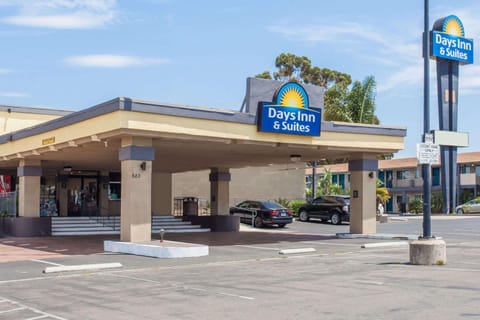 Property building, On site