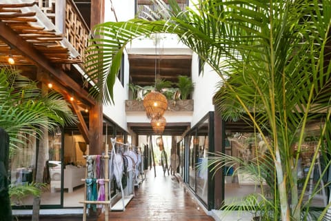 Facade/entrance, Day