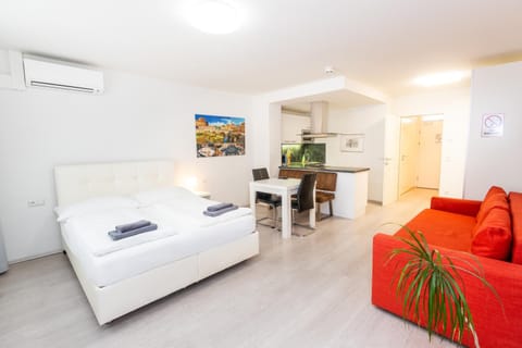 203 Rom, Studio Apartment, 38m2 1-4 Pers Apartment in Klagenfurt