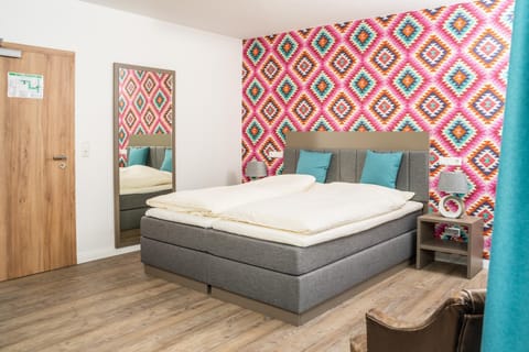 Bed, Photo of the whole room, Bedroom