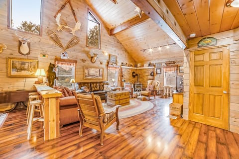 The Bear Lodge House in Indian Lake